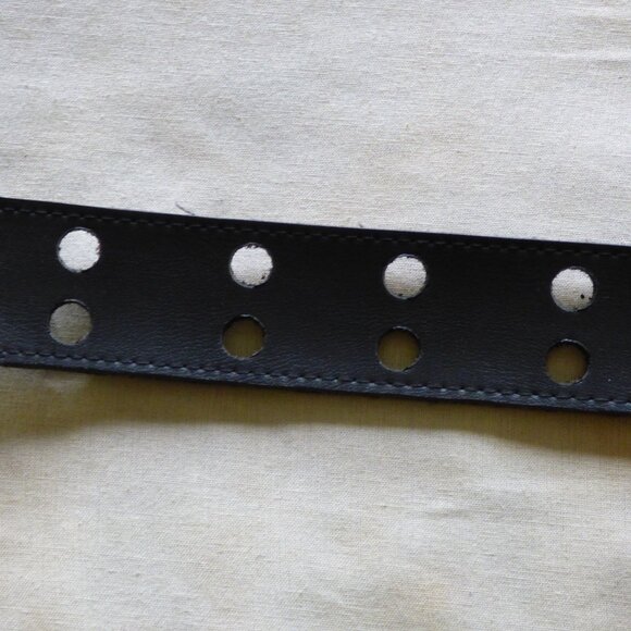 VINTAGE BLACK GLITTER PANT / SKIRT BELT PREOWNED TOTAL OF 41\